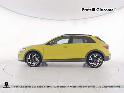 Audi A3 allstreet 35 1.5 tfsi mhev identity contrast s-tronic Giallo usata Assago