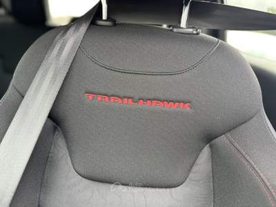 Jeep Renegade  -  1.3 t4 240cv phev 4xe at6 trailhawk Grigio usata Roma