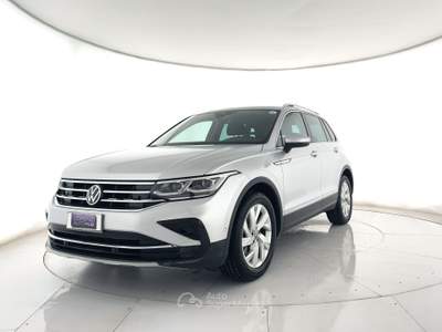 Volkswagen Tiguan Tiguan 2.0 tdi elegance 150cv dsg camera+acc+c18" Argento usata Ghedi