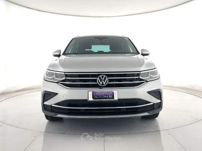 Volkswagen Tiguan Tiguan 2.0 tdi elegance 150cv dsg camera+acc+c18" Argento usata Ghedi