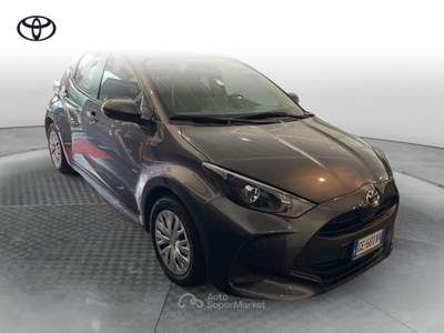 Toyota Yaris 1.0 5 porte Active Grigio usata Varese