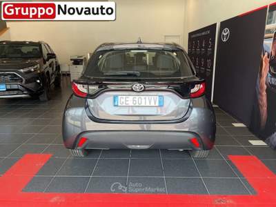 Toyota Yaris 1.0 5 porte Active Grigio usata Varese