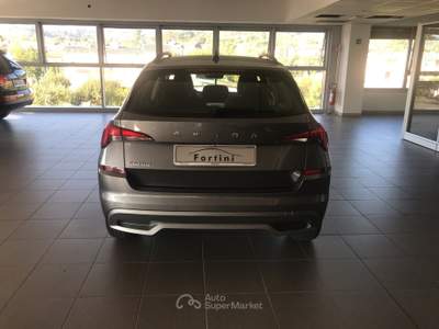 Skoda Kamiq 1.0 TSI 110cv Ambition Nero usata Figline e Incisa Valdarno