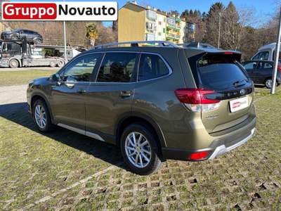 Subaru Forester 2.0 e-Boxer Style auto Verde usata Varese