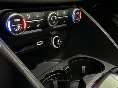 Alfa Romeo Giulia 2.0 T 280cv Veloce AT8 Q4 Matrix Pelle Nero usata Padova