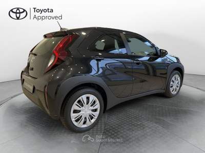 Toyota Aygo Aygo X 1.0 VVT-i 72 CV 5 porte Active Nero usata Varese