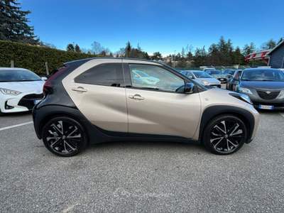 Toyota Aygo Aygo X 1.0 VVT-i 72 CV 5 porte Lounge Beige usata Varese