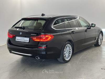 BMW Serie 5 520d 520d Touring Luxury Nero usata Perugia