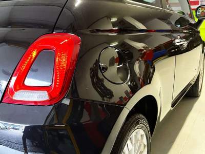Fiat 500 500 III 1.0 Hybrid Lounge 70cv // NEOPATENTATI Nero usata Barzanò