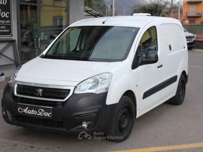 Peugeot Partner L1 BlueHDi 100CV Allestimento trasporto animali da caccia Bianco usata Villongo