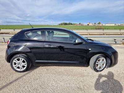 Alfa Romeo MiTo S&S Distinctive Nero usata Gravina in Puglia