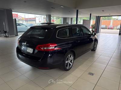 Peugeot 308 BlueHDi 130 EAT6 S&S SW Allure Grigio usata Voghera