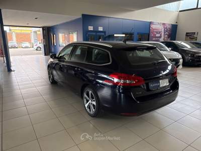 Peugeot 308 BlueHDi 130 EAT6 S&S SW Allure Grigio usata Voghera