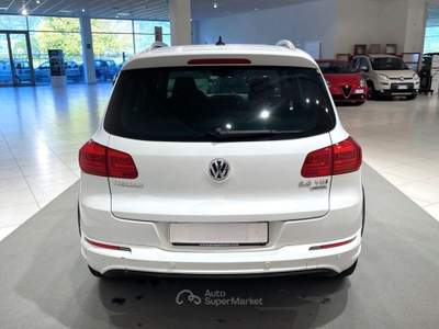 Volkswagen Tiguan 2.0 TDI R-Line 4Motion DSG Bianco usata Montagna in Valtellina