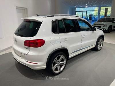 Volkswagen Tiguan 2.0 TDI R-Line 4Motion DSG Bianco usata Montagna in Valtellina