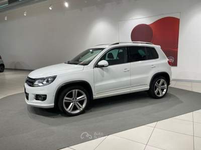 Volkswagen Tiguan 2.0 TDI R-Line 4Motion DSG Bianco usata Montagna in Valtellina