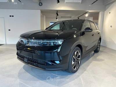 Opel Grandland 1.2 Hybrid GS e-DCS6 Nero usata Montagna in Valtellina