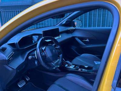 Peugeot 208 208 II 2019 1.2 puretech GT Line s Giallo usata Nova Milanese