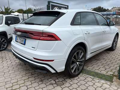 Audi Q8 S-LINE 3.0 tdi mhev Sport  PROMO FINANZIAMENTO Bianco usata Roma
