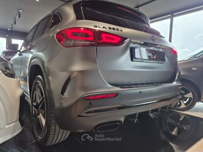 Mercedes-Benz GLA 250 GLA 250 e EQ-Power Automatic PREMIUM AMG Bianco usata Marano di Napoli