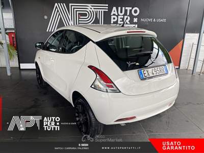 Lancia Ypsilon Ypsilon 0.9 t.air Elefantino ecochic metano 80cv E Blu/Azzurro usata Marano di Napoli