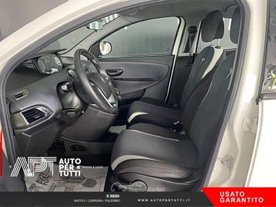 Lancia Ypsilon Ypsilon 0.9 t.air Elefantino ecochic metano 80cv E Blu/Azzurro usata Marano di Napoli