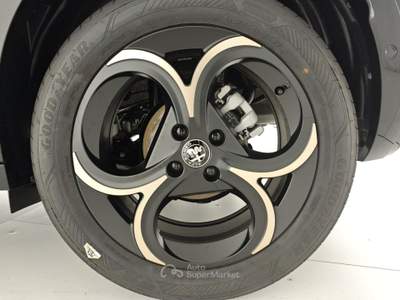 Alfa Romeo Junior 1.2 145 CV Hybrid eDCT6 Intensa Tetto panorama + Vernice Nero usata Capua