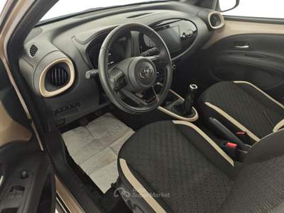 Toyota Aygo 1.0 VVT-i 72 CV 5 porte Trend Beige usata Capua