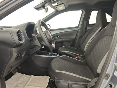 Toyota Aygo 1.0 VVT-i 72 CV 5 porte Trend S-CVT Blu/Azzurro usata Capua