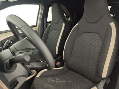Toyota Aygo 1.0 VVT-i 72 CV 5 porte Trend Beige usata Capua