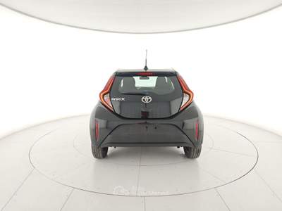 Toyota Aygo 1.0 VVT-i 72 CV 5 porte Active S-CVT Nero usata Capua