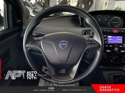 Lancia Ypsilon Ypsilon 1.0 firefly hybrid Silver s&s 70cv Nero usata Marano di Napoli