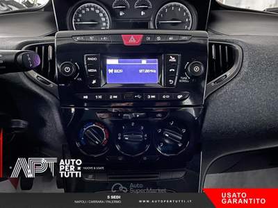 Lancia Ypsilon Ypsilon 1.0 firefly hybrid Silver s&s 70cv Nero usata Marano di Napoli