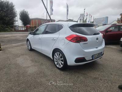Kia Ceed cee'd 1.4 CRDi 5 porte Cool Bianco usata Aprilia