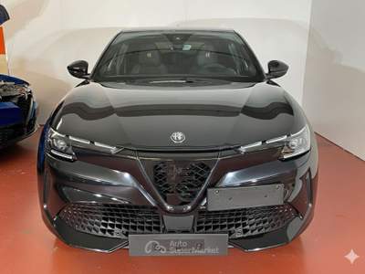 Alfa Romeo Junior 1.2 Hybrid 145cv Q4 Intensa EDTC6 + Tetto Apribile Nero usata Torino