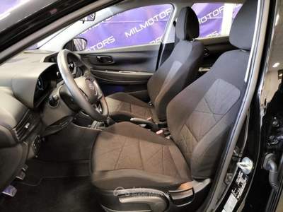 Hyundai Bayon 1.2 MPI MT XLine Nero usata Messina