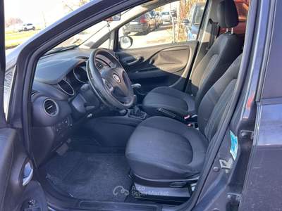 Fiat Punto Punto III 2014 5p 1.4 Racing s *Automatica* Grigio usata Inzago