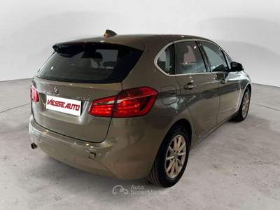 BMW Serie 2 218d 216 216d active tourer auto Argento usata Milano