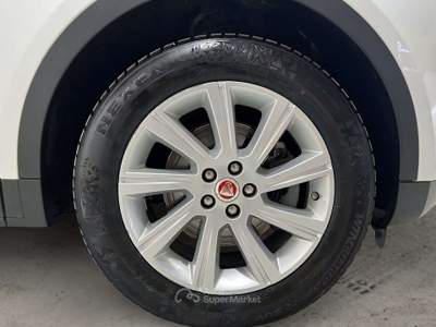 Jaguar E-Pace E-Pace 2017 2.0d i4 S awd 150cv auto my19 Bianco usata Milano