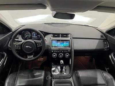 Jaguar E-Pace E-Pace 2017 2.0d i4 S awd 150cv auto my19 Bianco usata Milano