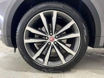 Jaguar E-Pace E-Pace  2.0d i4 R-Dynamic HSE awd 150cv auto my19 Grigio usata Milano