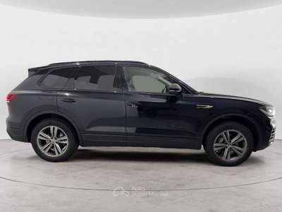 Volkswagen Touareg Touareg 3.0 V6 tdi 231cv tiptronic IVA ESPOSTA Nero usata Milano