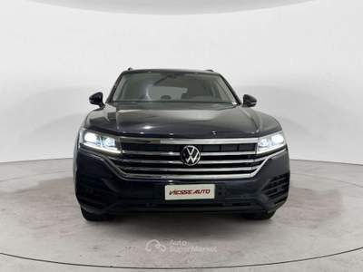 Volkswagen Touareg Touareg 3.0 V6 tdi 231cv tiptronic IVA ESPOSTA Nero usata Milano