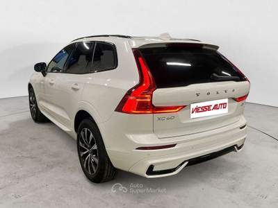 Volvo XC60 197cv Bianco usata Milano