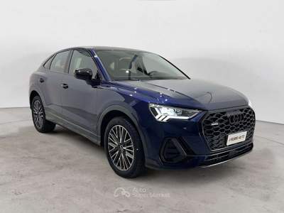 Audi Q3 Sportback 40 2.0 tdi S line quattro 200cv s-tronic Blu/Azzurro usata Milano