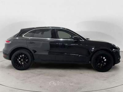 Porsche Macan Macan I 2019 2.0 245cv pdk Nero usata Milano