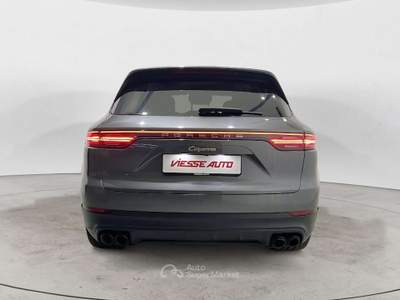 Porsche Cayenne Cayenne III 2018 3.0 e-hybrid tiptronic Grigio usata Milano