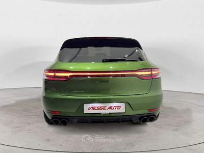 Porsche Macan Macan I 2019 2.9 GTS 380cv pdk Verde usata Milano