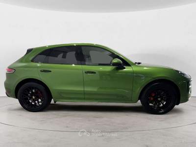 Porsche Macan Macan I 2019 2.9 GTS 380cv pdk Verde usata Milano