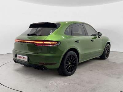 Porsche Macan Macan I 2019 2.9 GTS 380cv pdk Verde usata Milano
